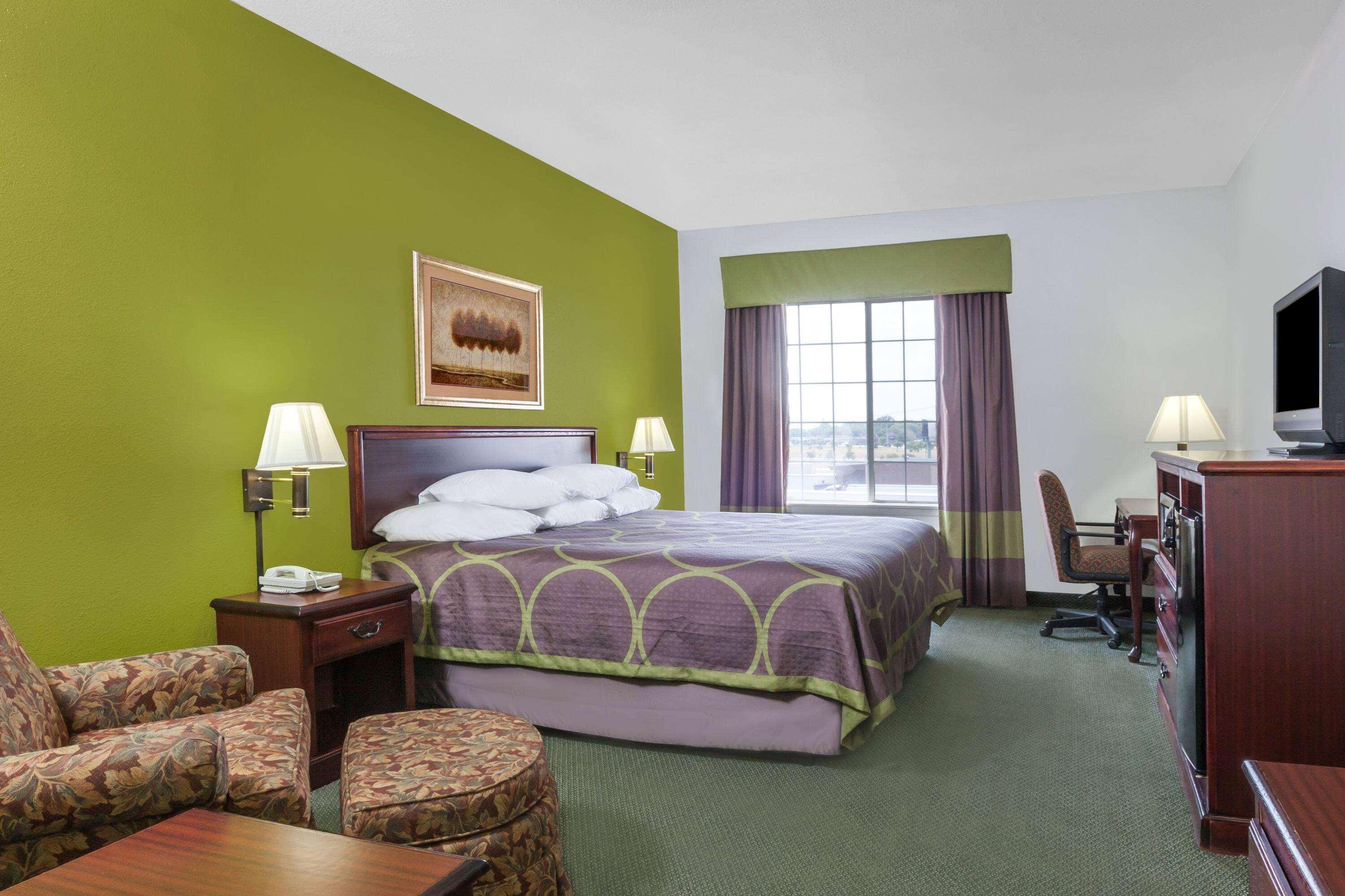 Hotel Super 8 By Wyndham Tx Hillsboro