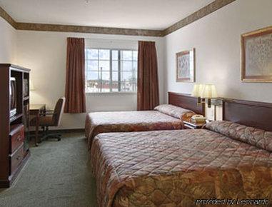 Super 8 By Wyndham Tx 2*