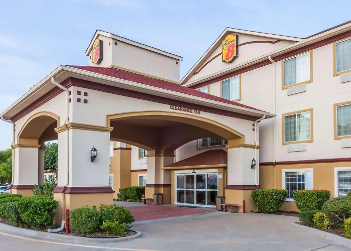 Super 8 By Wyndham Hillsboro Tx