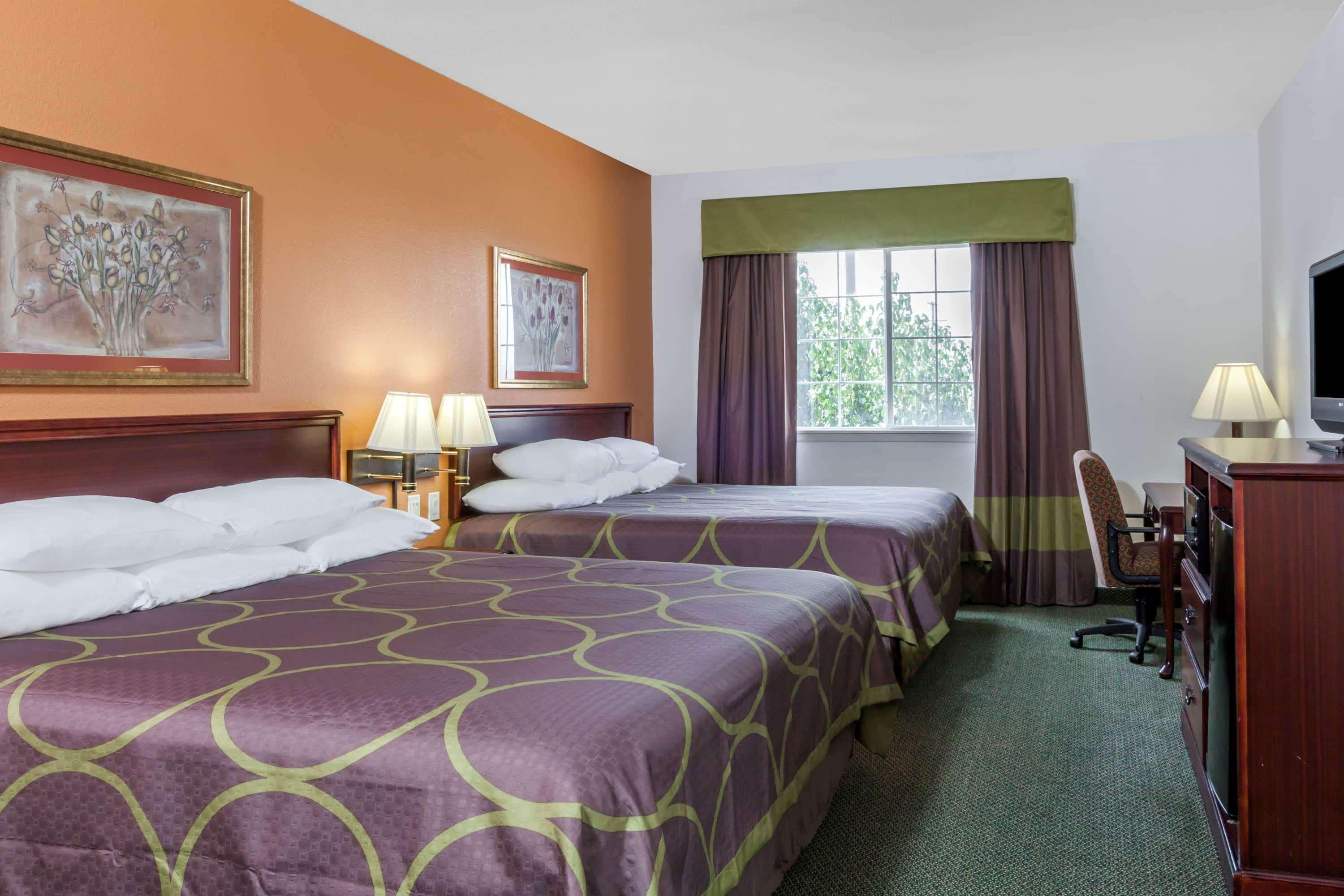 Hotel Super 8 By Wyndham Tx Hillsboro