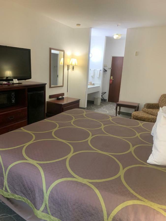 Super 8 By Wyndham Tx 2* Hillsboro